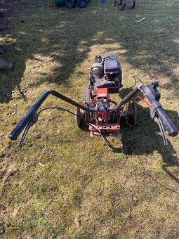 Kultivátor Briggs & Stratton - 3