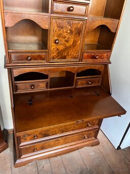 Pěkný sekretář - 3