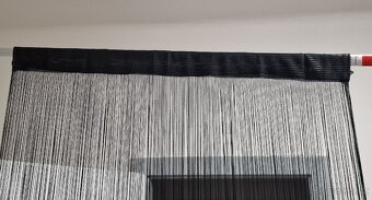 Provázková záclona černé barvy 100x250cm - 3