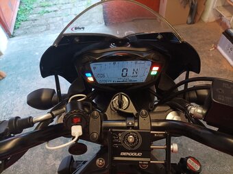 Suzuki SV650 - 3