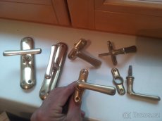 Staré prvorepublikové mosazné okenní rozvory- kličky - 3