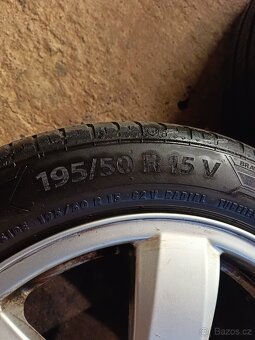 kola skoda fabie - 3