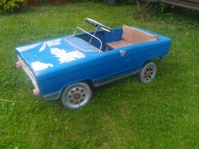 Šlapací autíčko Lada Vaz - 3