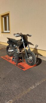 Supermoto KTM smr 450 - 3
