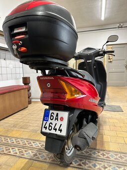 Honda Lead 100 - 3