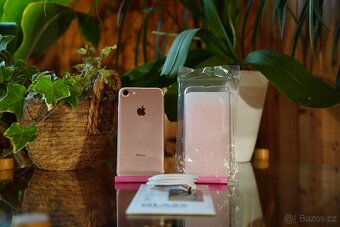 iPhone 7 32GB růžový (3) - 3