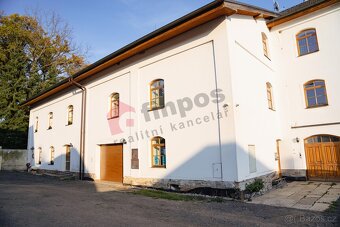 Prodej rodinného domu s nebytovými prostory v Lužanech, okr. - 3