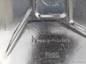 PRODÁM NĚMECKÝ KANYSTR 20 l TGL 4368 r,1986 - 3
