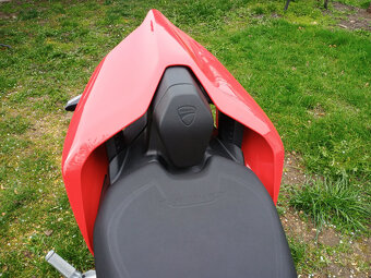 Ducati Streetfighter V2 - 3
