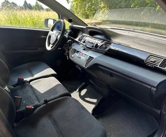 Honda Fr-v - 3