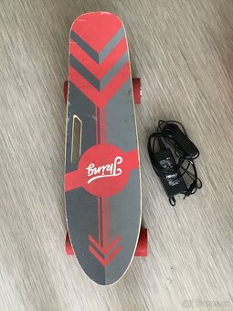 Tooluck 27,5" elektrický skateboard s dálkovým ovládáním, 3 - 3