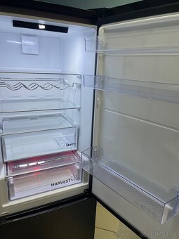 Zánovní lednice Beko RCNE366E70ZXBRN - 3