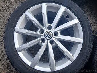 Prodám sadu Orig ALU kol VW 215/45R16 letní - 3