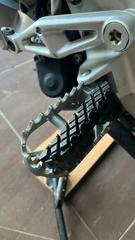 Gumové Vložky do Stupaček pro BMW F 850 GS - 3