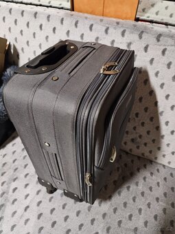 Cestovní kufr palubní - 3