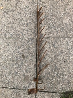 Historický držák na pokličky - 3