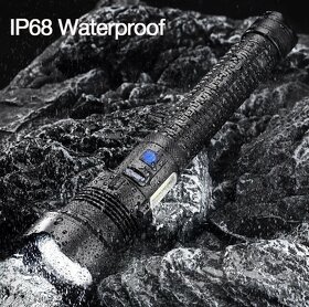 Silná nabíjecí baterka - 3