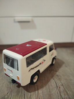 Schleich sanitka a příslušenství - 3