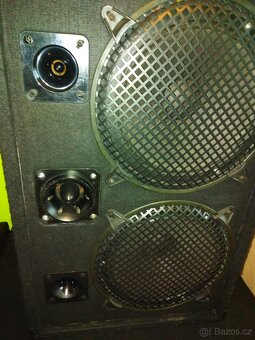 Prodám hudební aparát 2 x 300W. - 3