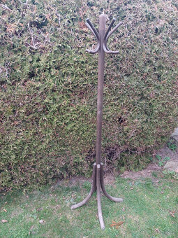 věšák dřevěný - 3