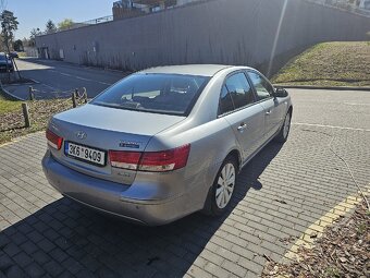 Hyundai Sonata NF 2.0 CRDI - 3