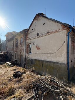Dum v oskave - 3