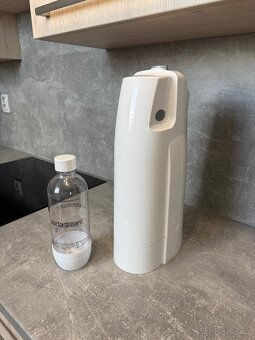 SODASTREAM + láhev a bombička - 3