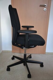 Kancelářská židle - Vitra ID Soft pc 22 500,- - 3