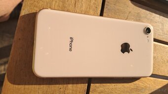 IPhone 8 zlatý 256GB perfektní stav, stále na prodej - 3