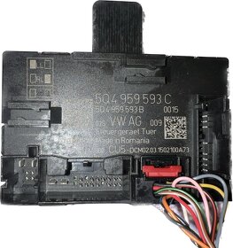 Levé zpětné zrcátko 11 pinů LF5W 9463 8X8X Škoda Octavia 3 - 3