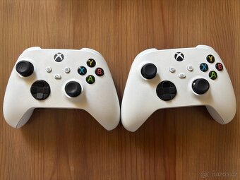 Xbox Series S | 2 ovladače - 3