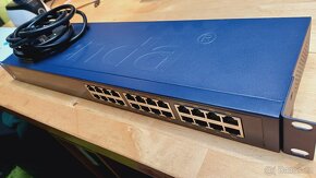 Tenda TEH2400M 24-Port Fast Ethernet Switch - 3
