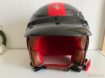 Moto helma Ferrari - 3