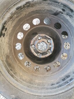 Pneu 205 /55 r16 - 3