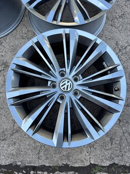 VW Passat B8 FL Liverpool R line alu kola - 3