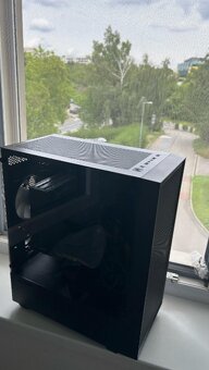 Velice slušný Herní počítač, s Windows 11 - 3