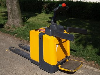 JUNGHEINRICH ERE 220 ruční elektrický vozík (00724) - 3