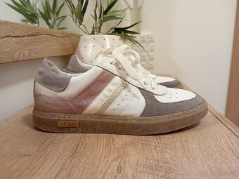 HIP Shoe Style dámské tenisky vel. 38 kožené - 3
