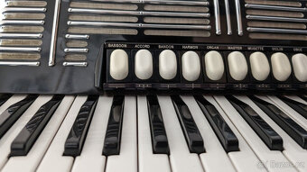 Akordeon Hohner Morino V N ve Frankfurtu nad Mohanem - 3