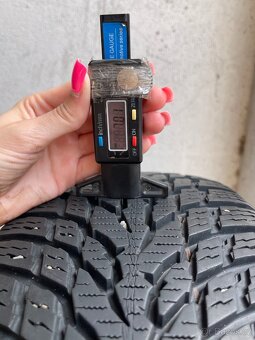 Zimní pneum 195/65/15 Nokian WR Snowproof - 3