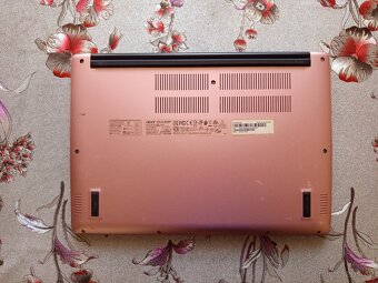Acer Swift sf314-58 model:n17w7 na náhradní díly. - 3