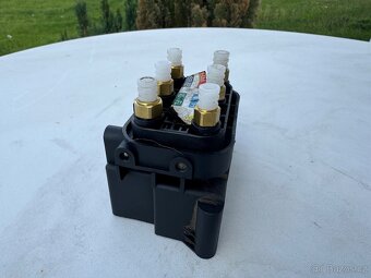 Mercedes-Benz rozdělovač vzduchu - 3