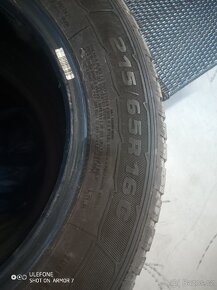 Pneu 215/65 16C - 3