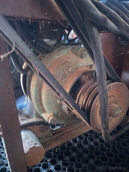 Cirkulárka s kolébkou na 380V - 3