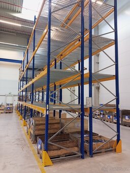 PALETOVÉ REGÁLY JUNGHEINRICH - 3