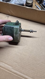 Motorek k stěračům PAL - 3