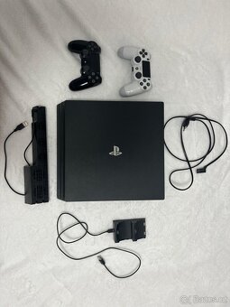 Herní konzole PS 4 Pro 1TB - 3