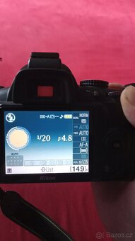 Nikon D3000 - 3