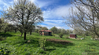 Prodej Rodinného domu s pozemkem 3004 m2 na samotě nedaleko  - 3