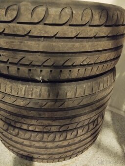 Pneu 235/55/r17 - 3